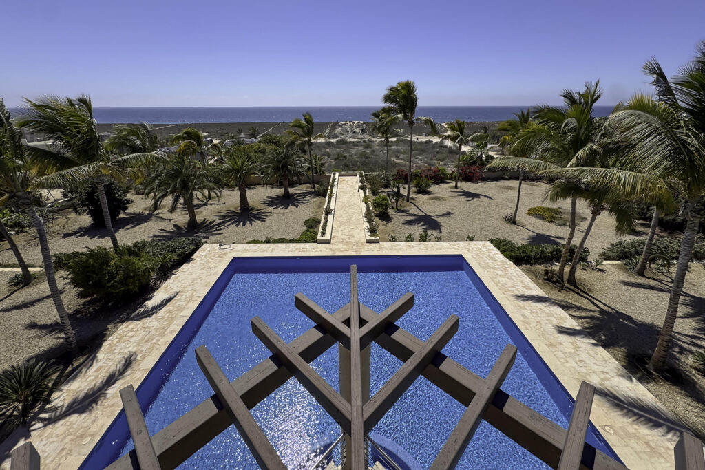 Los Cabos Luxury Coronado The stunning beauty of Quivira Los Cabos and the promise of a simple yet sophisticated lifestyle that offers access to the award-winning Quivira Golf Club, custom residences in a landscape where desert and ocean meet, and a place where your privacy and your family's well-being are guaranteed, are reasons enough for many to want to call Quivira their home.The homes at Coronado have a rich and inviting feel throughout.These single story residences will offer endless opportunities to sit and enjoy unobstructed ocean and golf course – 187 Centenario, Pacific, BS