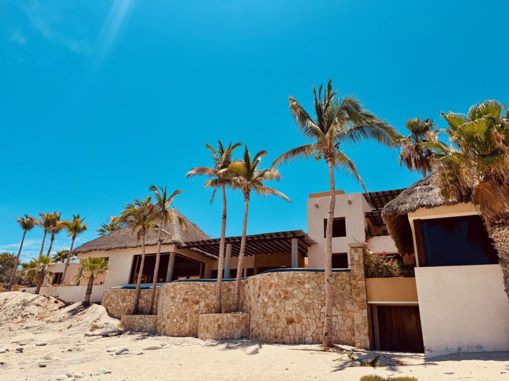 Los Cabos Luxury Fundadores Experience Serenity at Casa Luna.Presented by Custom Homes Mexico, Casa Luna is a masterwork of modern luxury, perfectly positioned along the 8th fairway of the exclusive PLC Fundadores gated community, this ocean – 2 Balandra, Cabo Corridor, BS