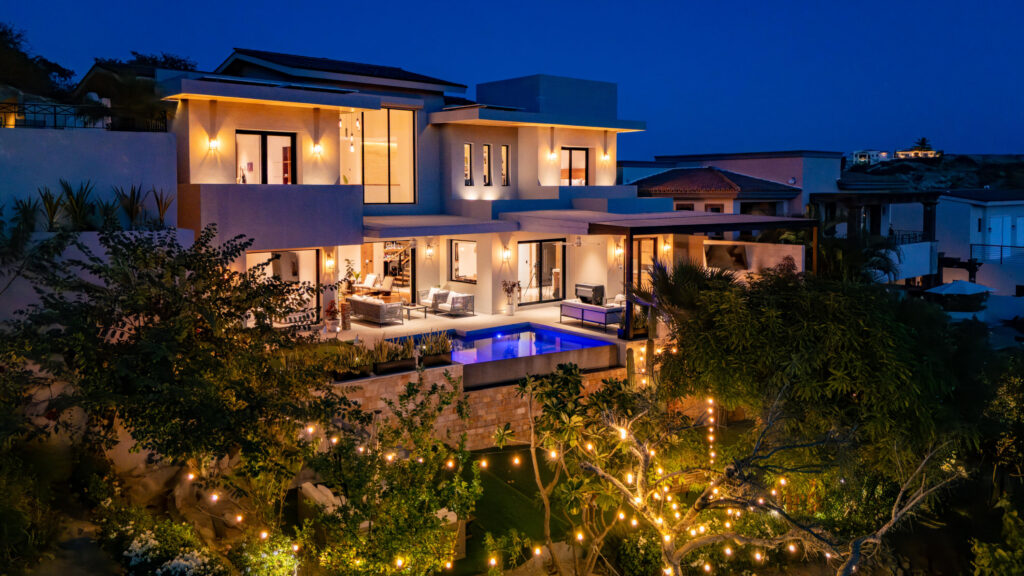 Los Cabos Luxury Section 18- Horizontes Custom Home with Top Brands:White Oak Flame Carpentry.Aluminum Frame Hurricane Proof Insulated Windows with built-in Shutters.Duravit (German).DORNBRACHT Fixtures (German).M-Code Bath Fixtures (UK).Buster & Punch Door Hardware (UK).Flos Custom Lighting (Italian).CRESTON Automated Light, Audio & Video Control.Mitsubishi TVRA Units.BINOVA (Italian) Custom Kitchen with SubZero and Wolf Appliances.Water UV System by BWT (German).CISCO WiFi System.Water Heating by RINAHI.PENTA AIR Pool & Spa System.Weatherproof Fire Pit. – Casa 14, La Cañada 2, San Jose del Cabo, San Jose del Cabo, BS
