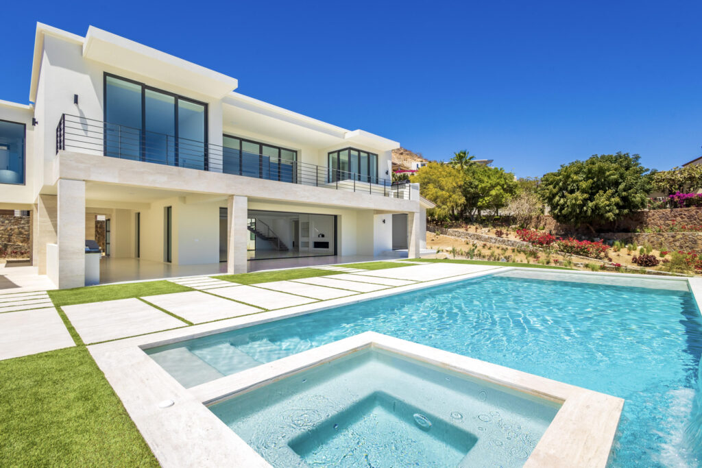 Los Cabos Luxury Espiritu Del Mar This two story home is located within the exclusive gated community of Espiritu. The entrance surrounded by the interior courtyard will welcome you home; at the lower level a mesmerizing – Casa Corazon, San Jose Corridor, San Jose Corridor, BS