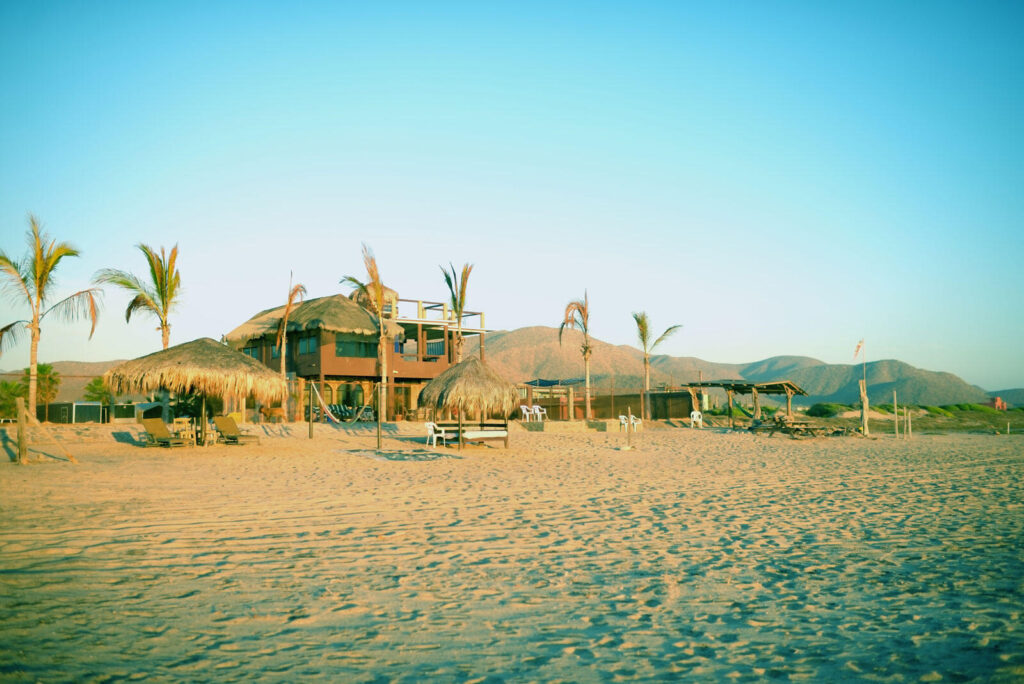 Los Cabos Luxury Las Tunas The Nacuii Residence is a refined luxury home crafted to exceed the expectations of even the most discerning buyer. Nestled on a generous and private 3,000 m² lot (0.73 acres), it's just a short, effortless stroll to the untouched, sandy shores of Las Tunas — perfect for enjoying the serene coastal landscape and dramatic sunsets. The home offers a thoughtful layout with 3 spacious bedrooms, a separate studio, a cozy TV lounge, and 6 full bathrooms, including two principal suites, a guest room, a detached studio, and a dedicated media or family room. Expansive sliding glass doors invite natural light throughout the interiors while showcasing tranquil garden – South Cerritos, Pacific, BS