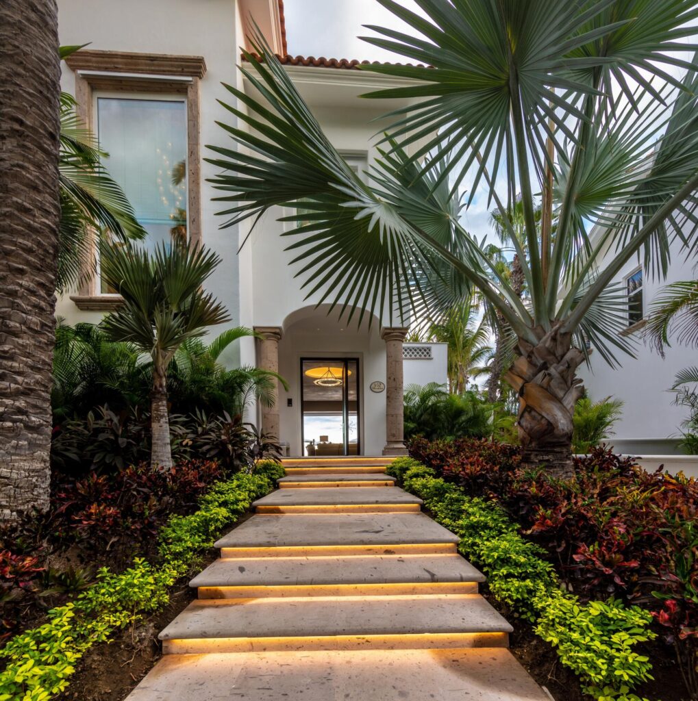 Los Cabos Luxury Villas Del Mar Villa 452 stands as one of the finest oceanfront estates in the prestigious Villas Del Mar community. Having undergone a meticulous recent remodel, the residence perfectly blends contemporary elegance with the iconic Palmilla aesthetic. As the only beachfront property currently available for sale in this exclusive enclave, it represents a singular market opportunity for the discerning buyer. – Villa 452, San Jose Corridor, San Jose Corridor, BS